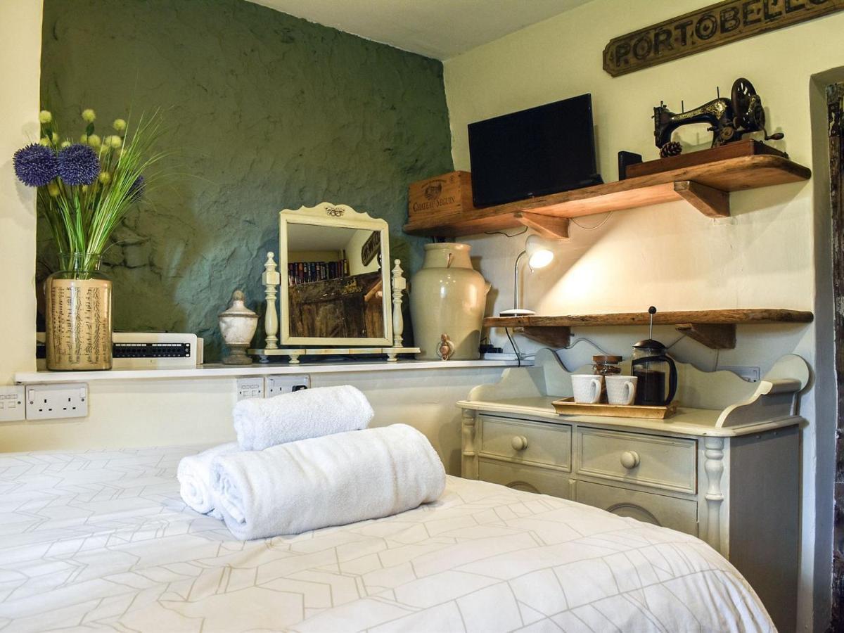 Lea Hall Farmhouse Tissington Bagian luar foto