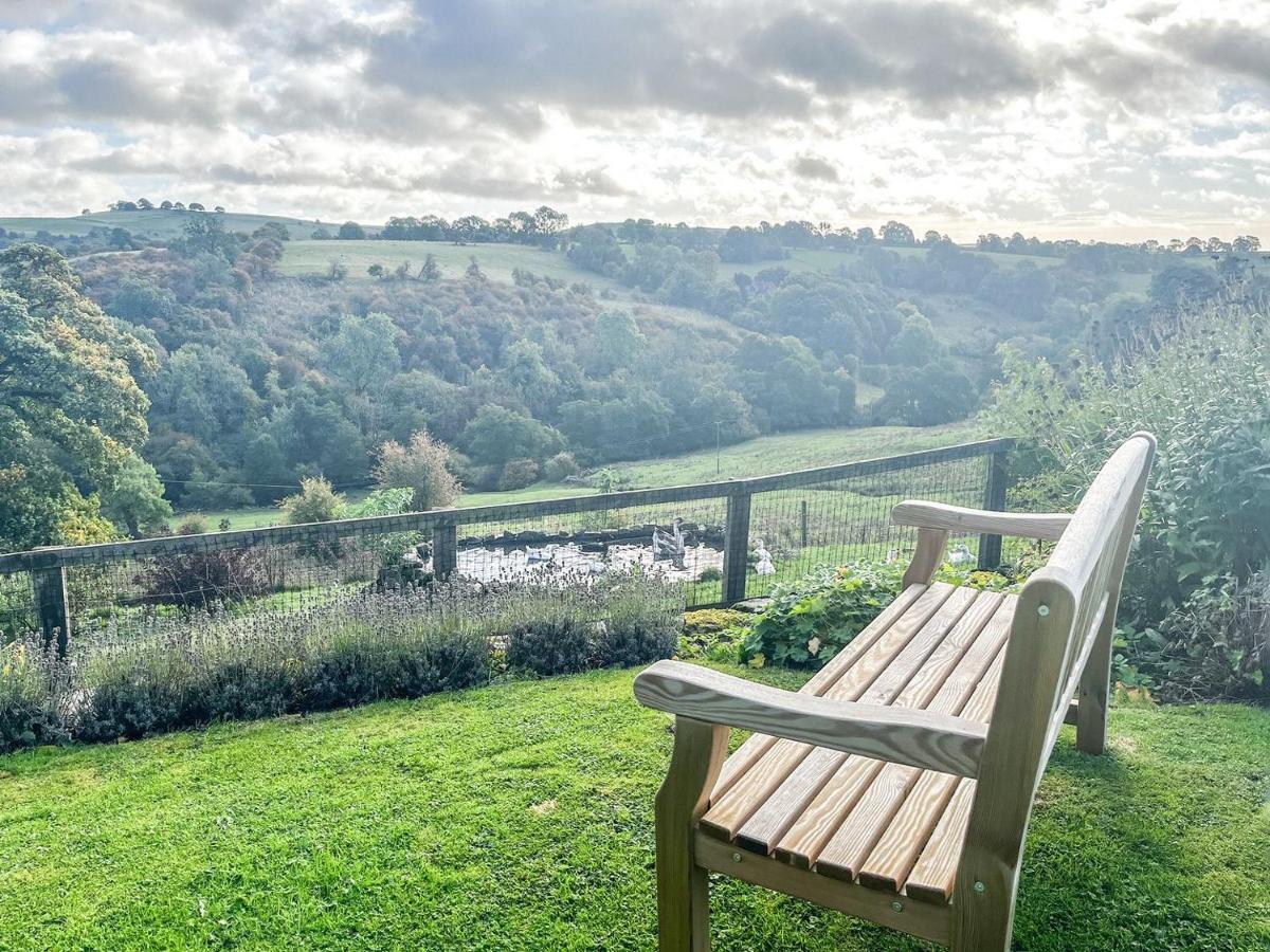 Lea Hall Farmhouse Tissington Bagian luar foto