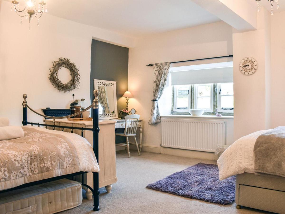 Lea Hall Farmhouse Tissington Bagian luar foto