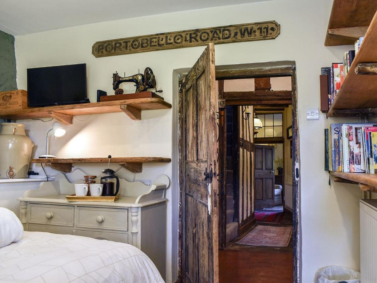 Lea Hall Farmhouse Tissington Bagian luar foto